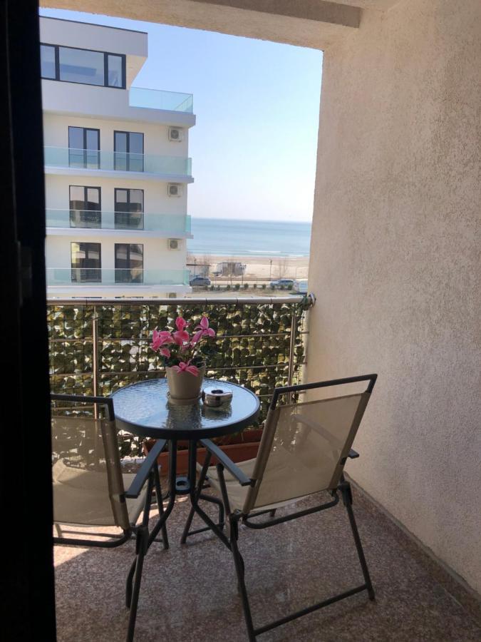 Apartmán By The Sea Năvodari Exteriér fotografie